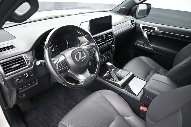 Used 2022 Lexus GX 460 Premium w/ Premium Package AWD/4WD image 19