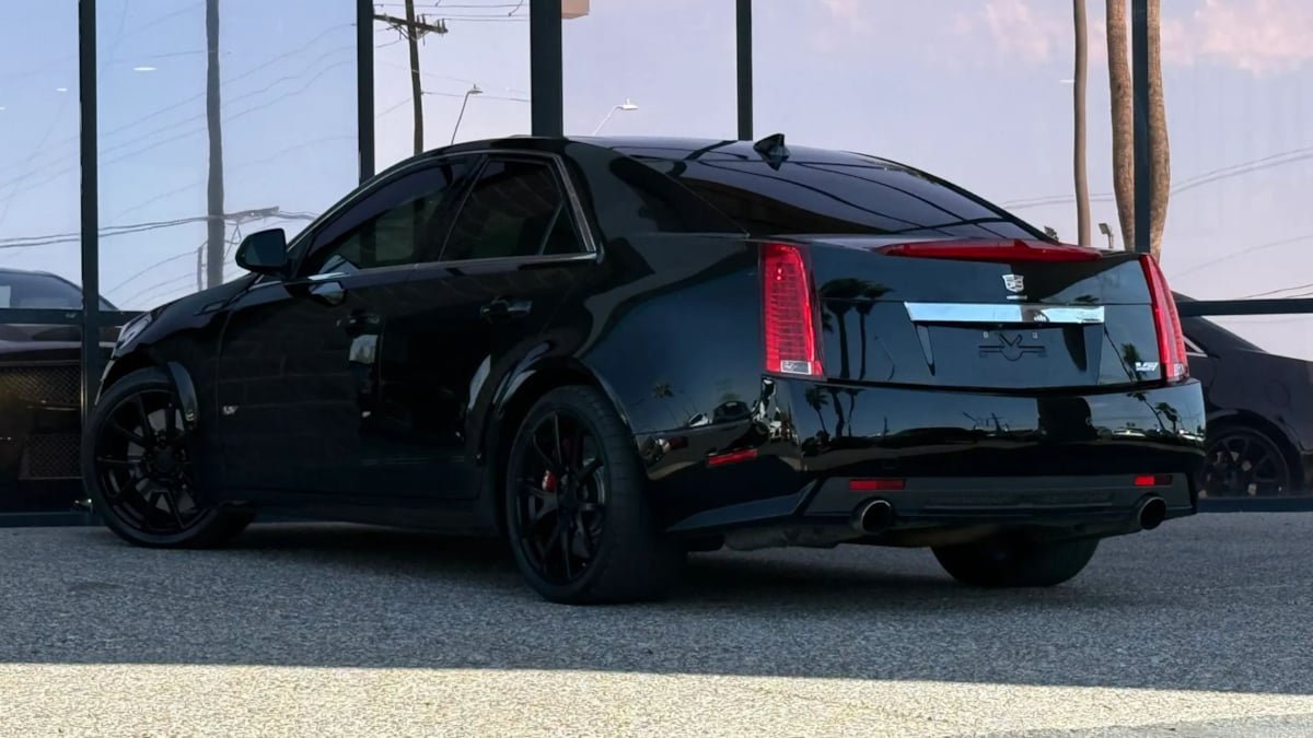 Used 2012 Cadillac CTS V RWD image 7