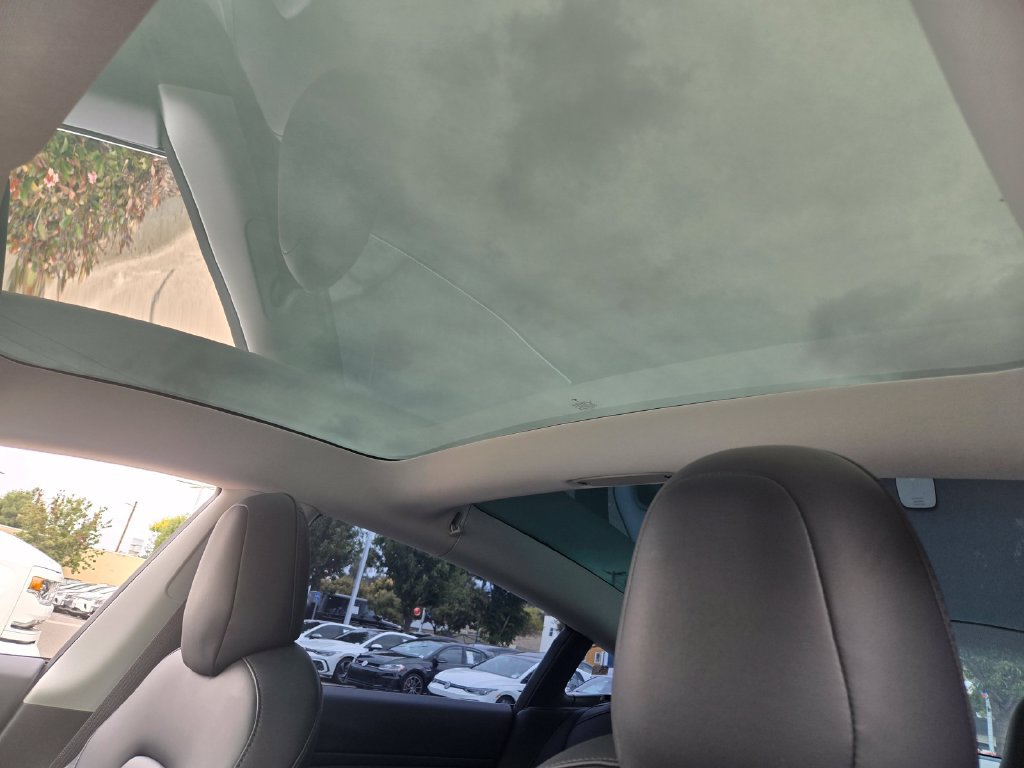 Used 2018 Tesla Model 3 Long Range RWD image 17