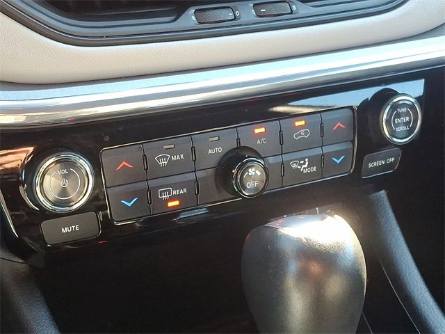 Used 2024 Jeep Compass Limited image 15