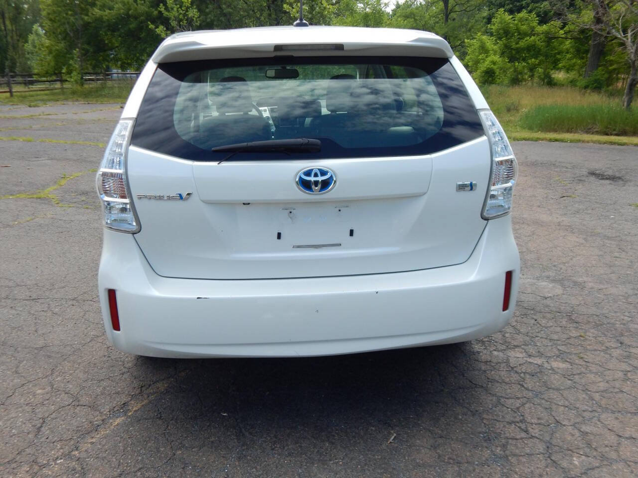 Used 2013 Toyota Prius V Five FWD image 8
