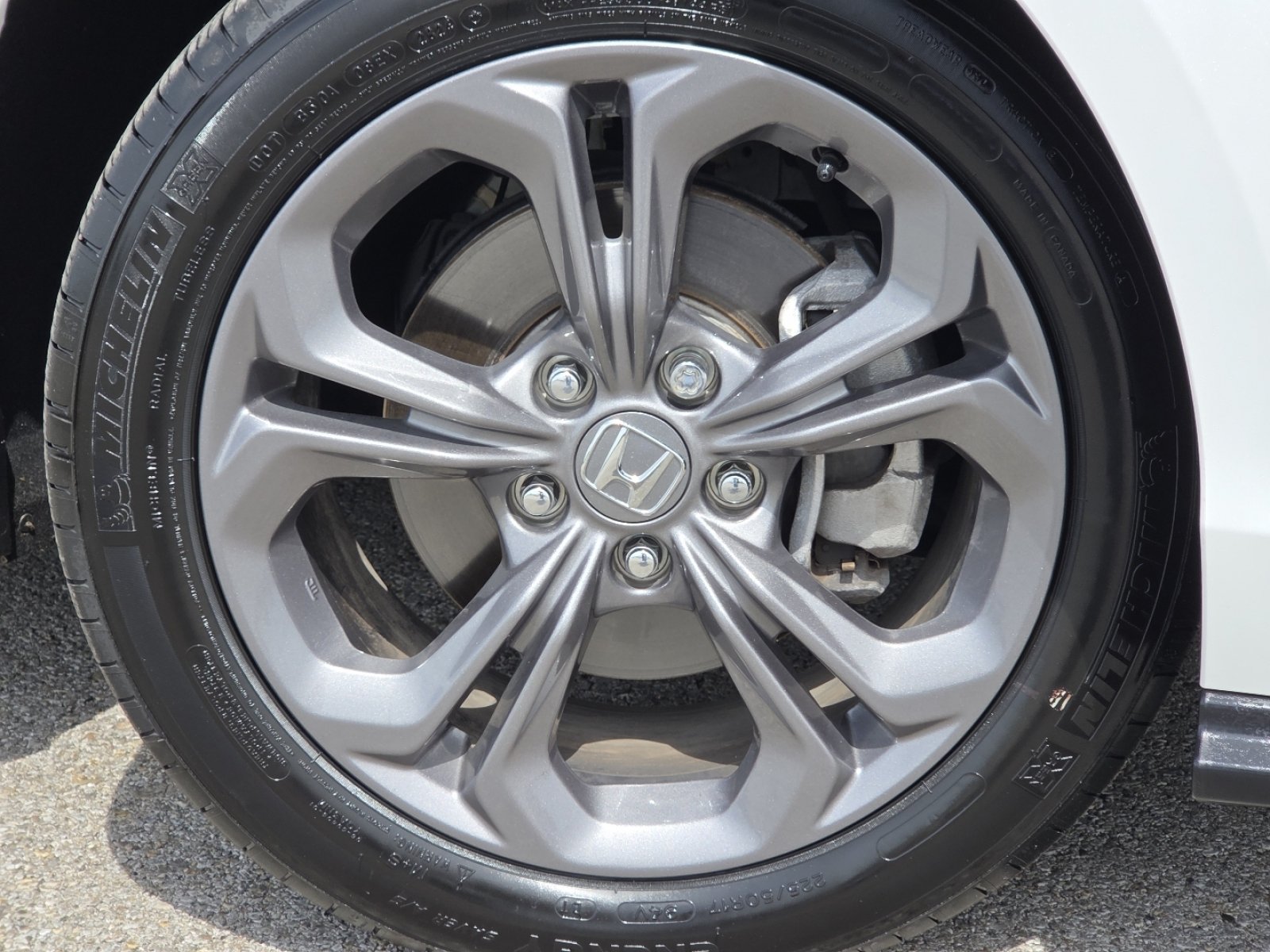 Used 2024 Honda Accord EX image 12
