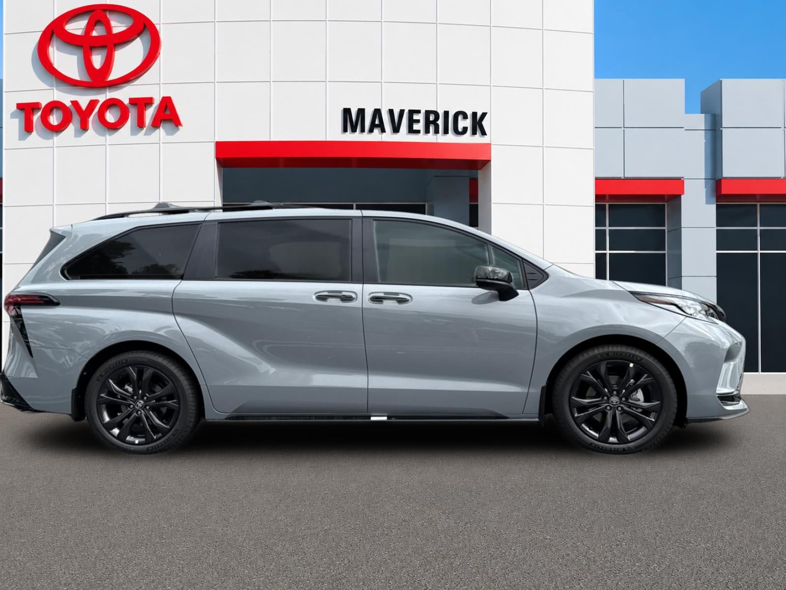 New 2026 Toyota Sienna XSE FWD image 6