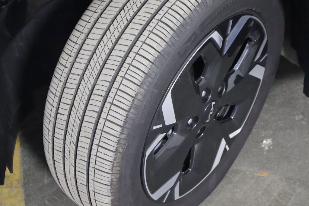 Used 2025 Kia Niro Wind w/ Wind Preserve Package FWD image 38