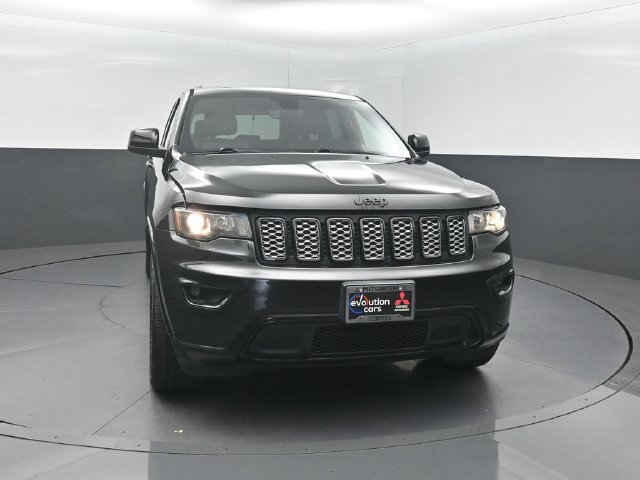 Used 2019 Jeep Grand Cherokee Altitude AWD/4WD image 28
