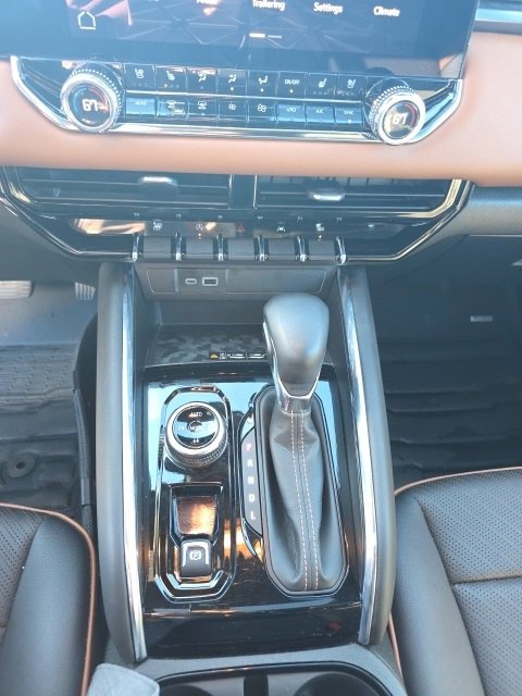 Used 2023 GMC Canyon AT4 w/ AT4 Premium Package image 21