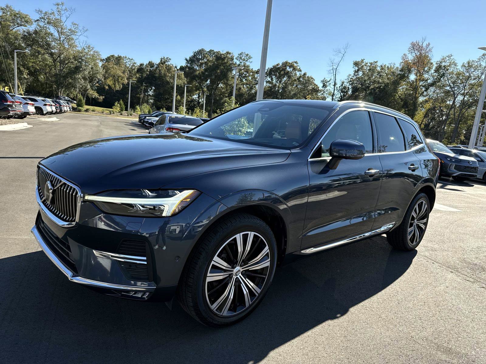 Used 2022 Volvo XC60 B5 Inscription w/ Advanced Package image 9