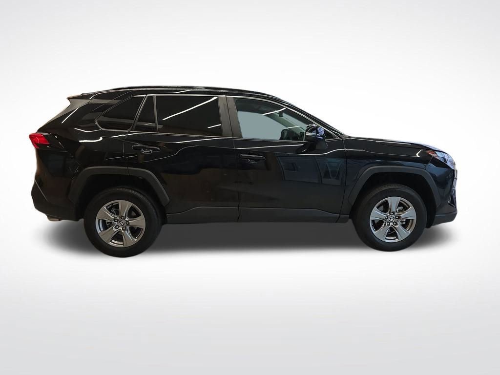 Used 2025 Toyota RAV4 XLE image 7