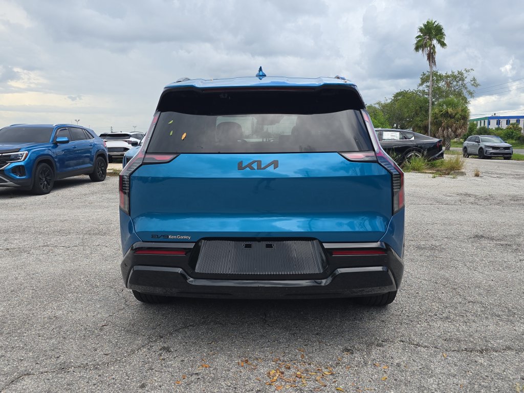 New 2026 Kia EV9 Land w/ Nightfall Edition Package AWD/4WD image 7