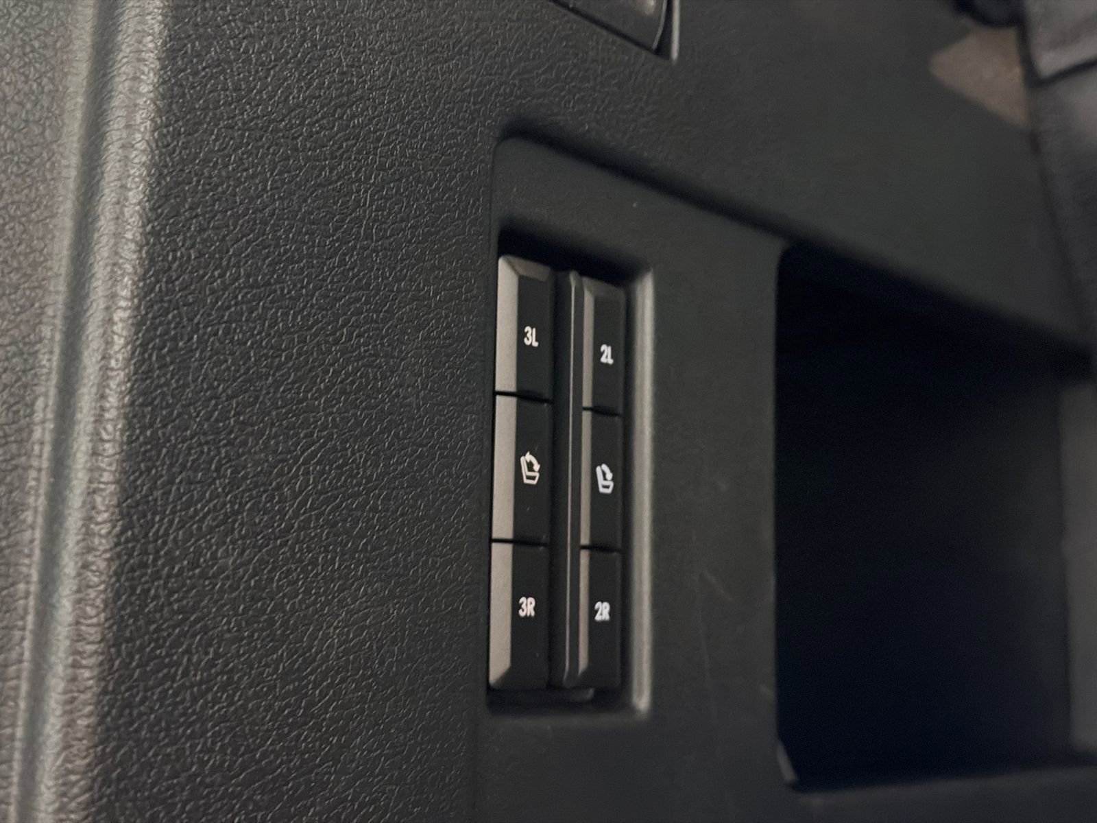 Used 2023 Lincoln Navigator Black Label image 11