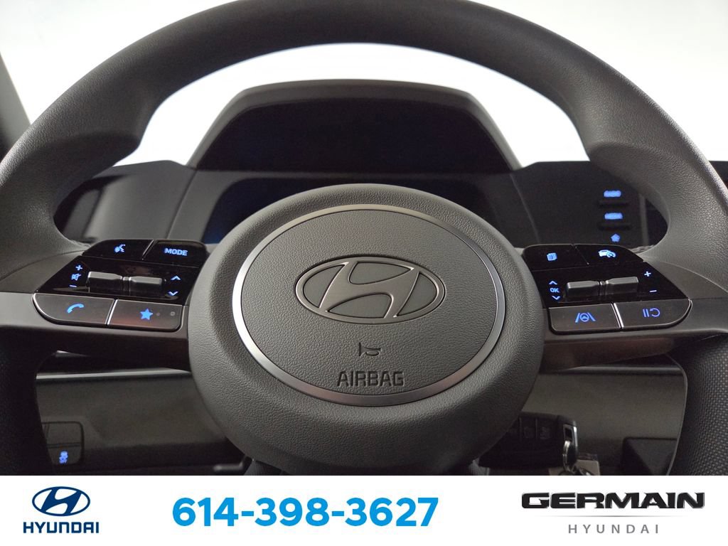 Certified 2026 Hyundai Elantra SE FWD image 22