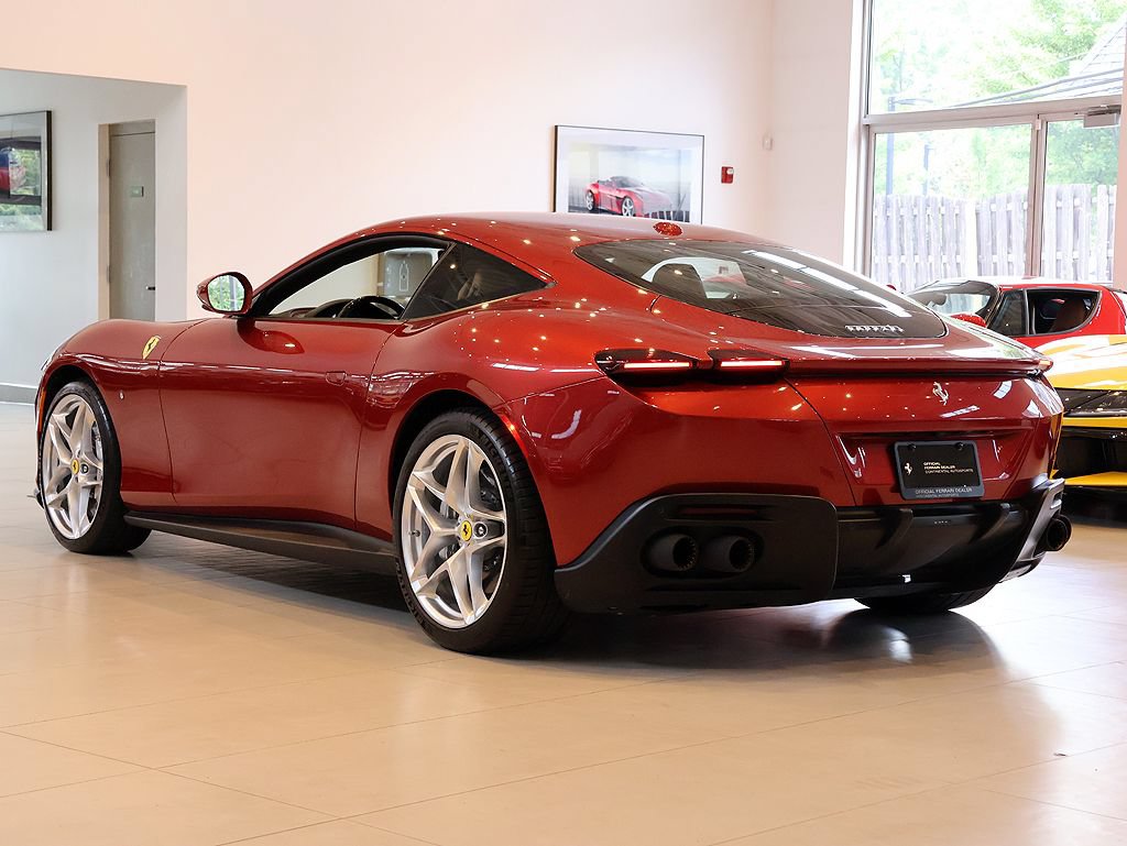 Certified 2022 Ferrari Roma RWD image 2