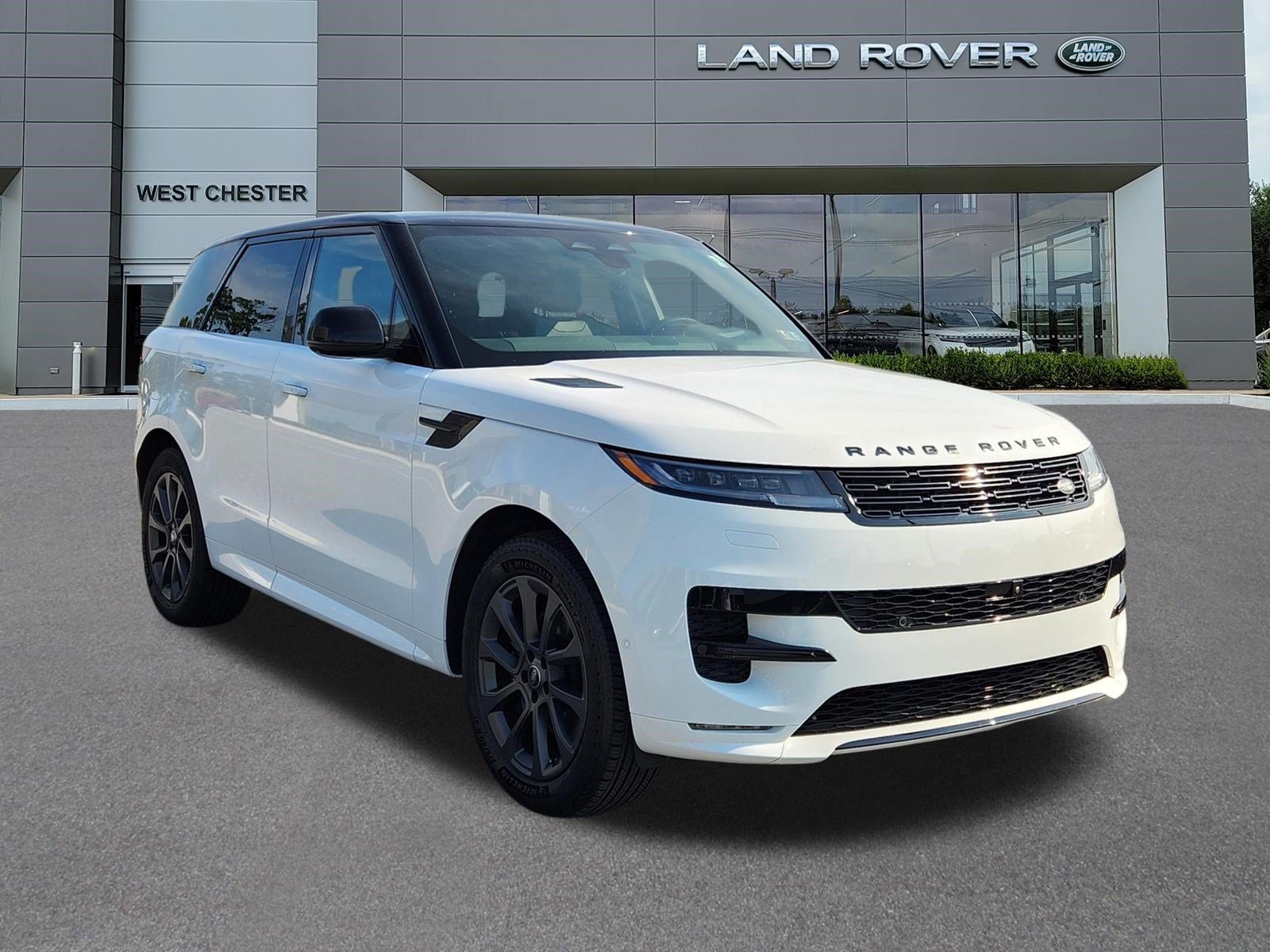Certified 2024 Land Rover Range Rover Sport Dynamic SE AWD/4WD image 2