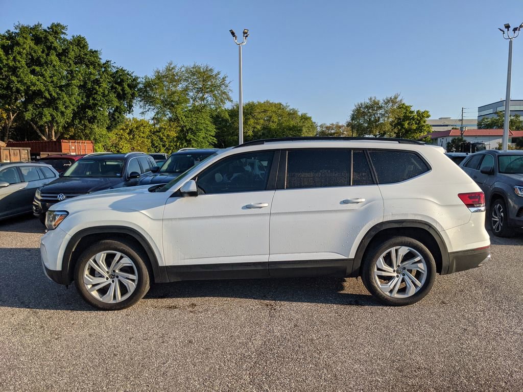 Used 2022 Volkswagen Atlas SE w/ Panoramic Sunroof Package image 2