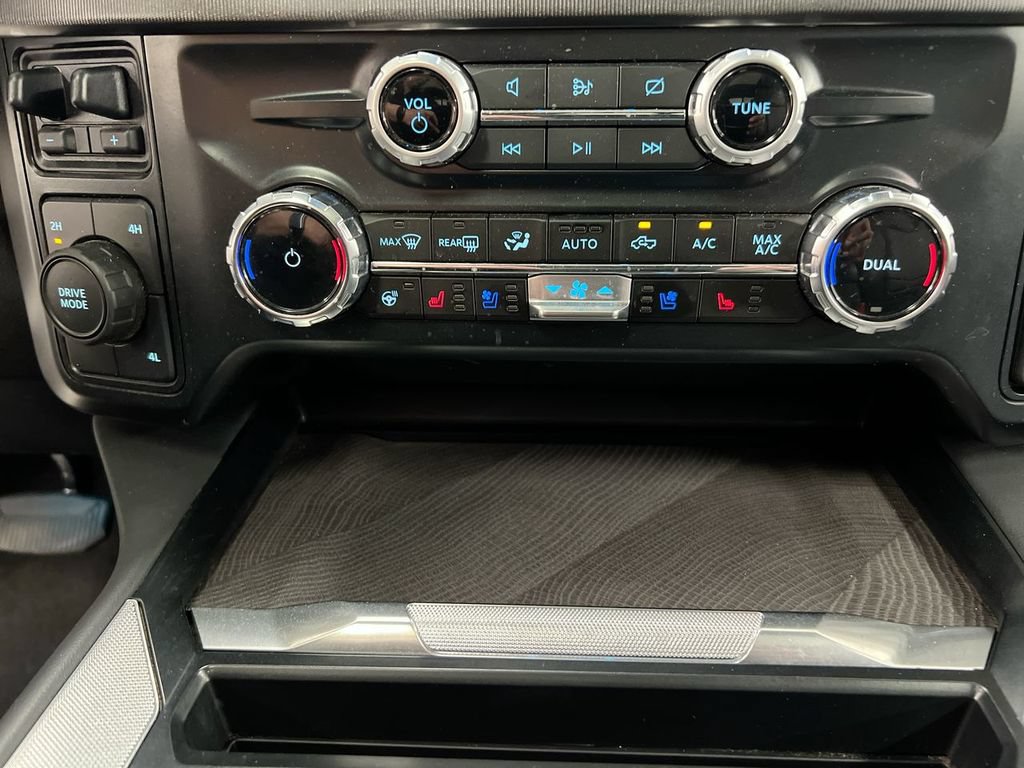 Used 2023 Ford F450 Platinum w/ FX4 Off-Road Package AWD/4WD image 12