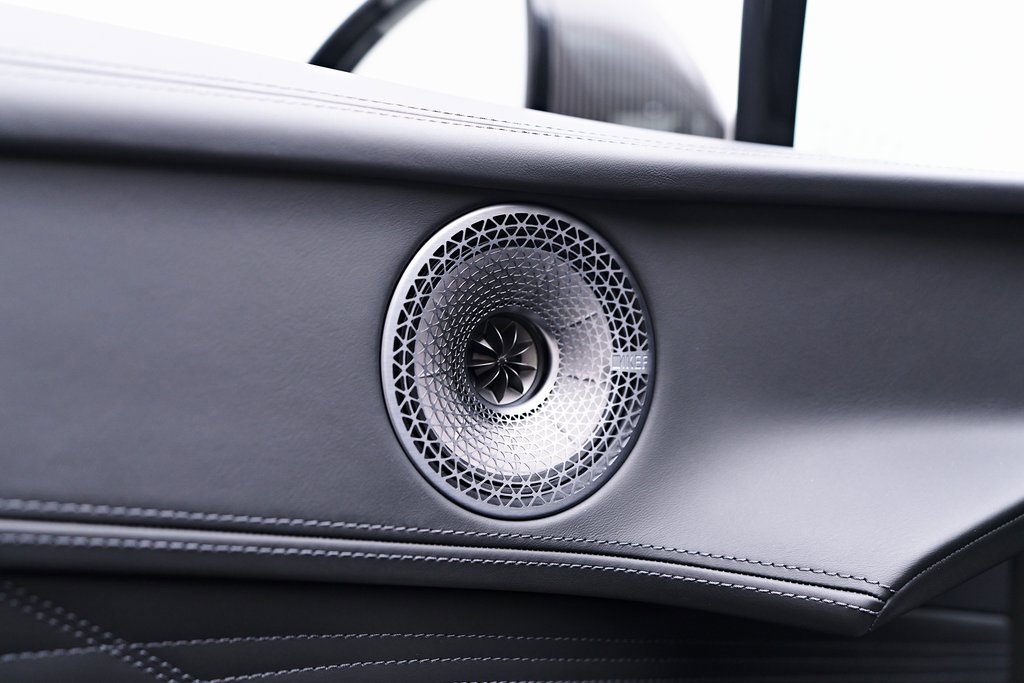 Used 2025 Lotus Eletre image 55