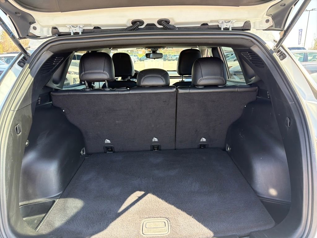 Used 2024 Jeep Compass Latitude image 28