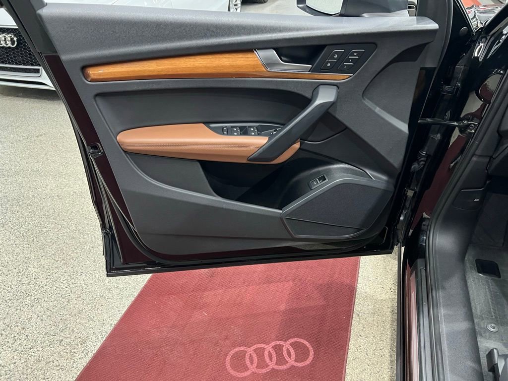 Used 2021 Audi Q5 2.0T Premium Plus w/ Premium Plus Package image 16