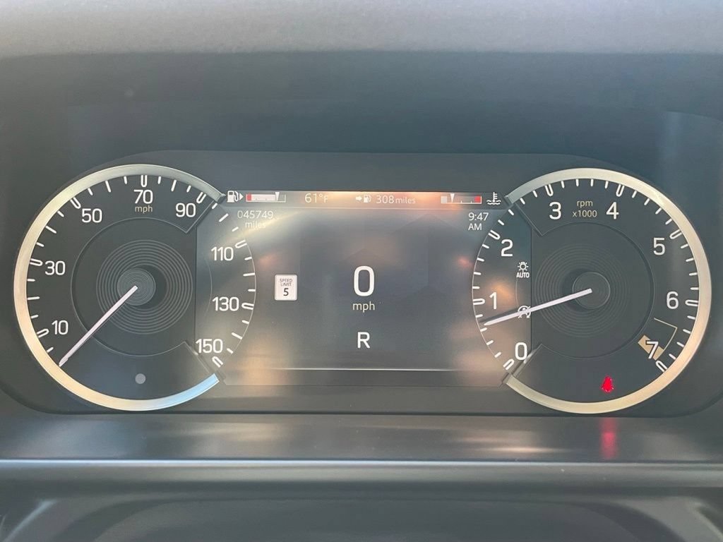 Used 2023 Land Rover Defender 110 S AWD/4WD image 40