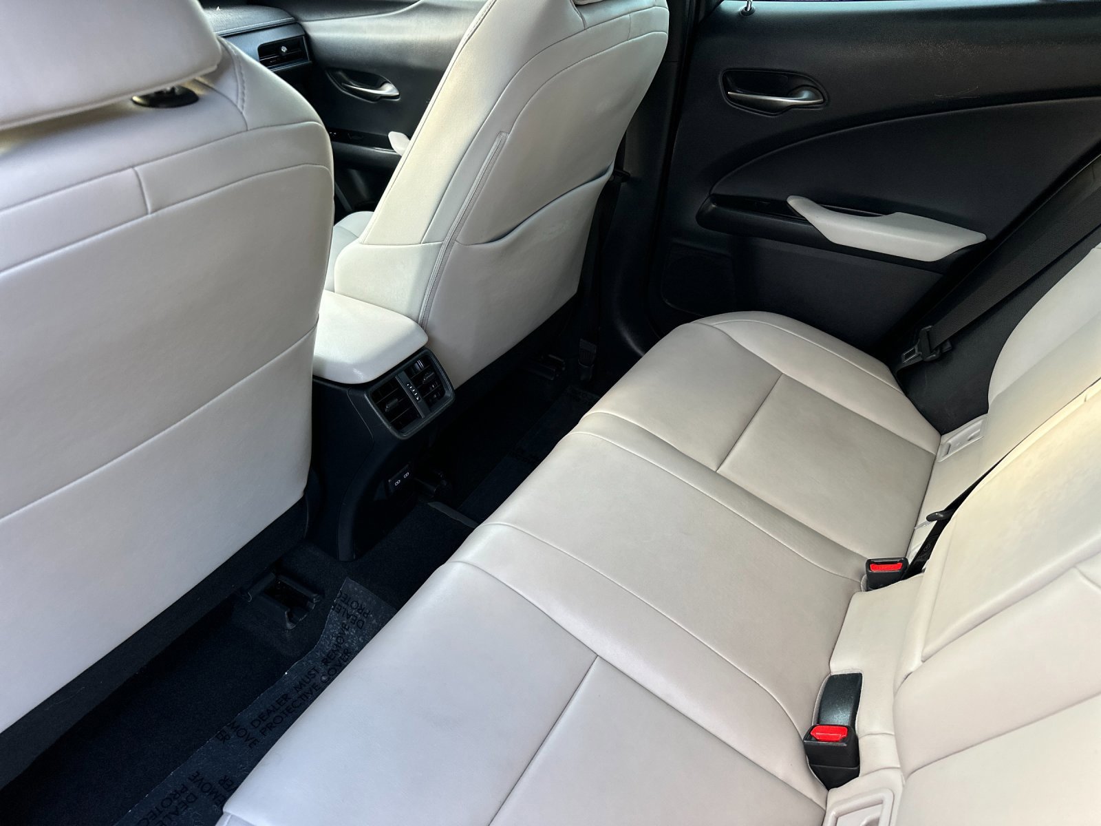 Used 2023 Lexus UX 250h FWD w/ Accessory Package (Z2) image 12