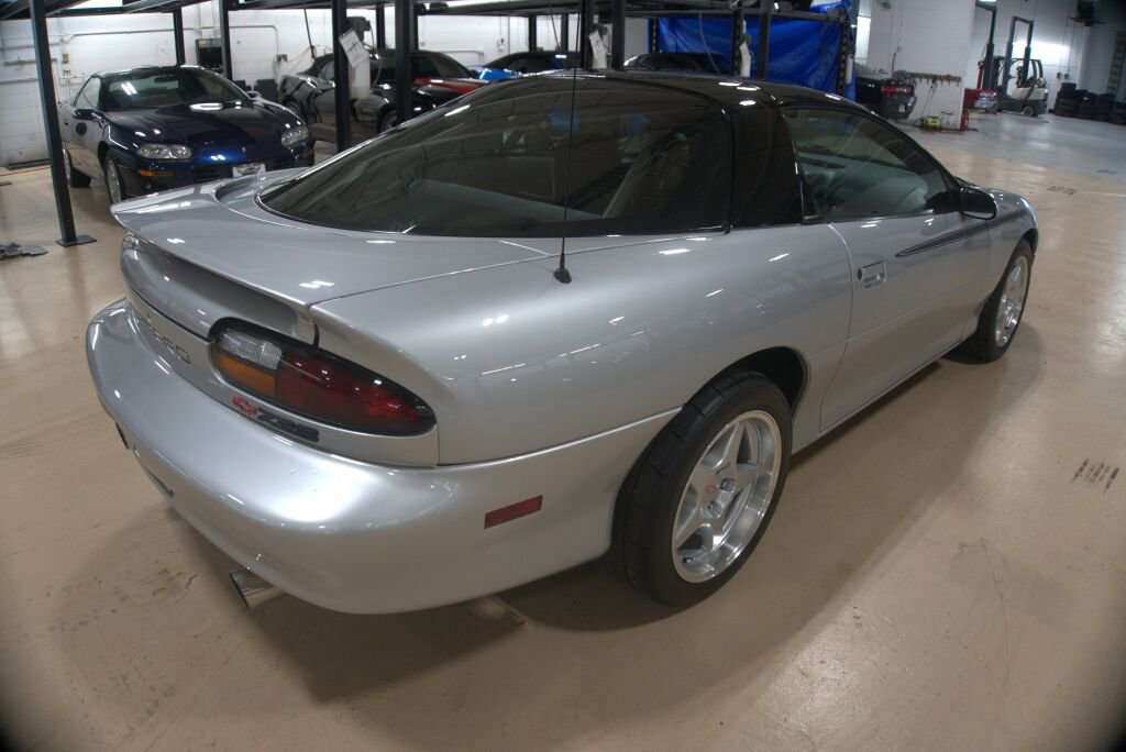 Used 1999 Chevrolet Camaro Z28 w/ Performance Pkg RWD image 5