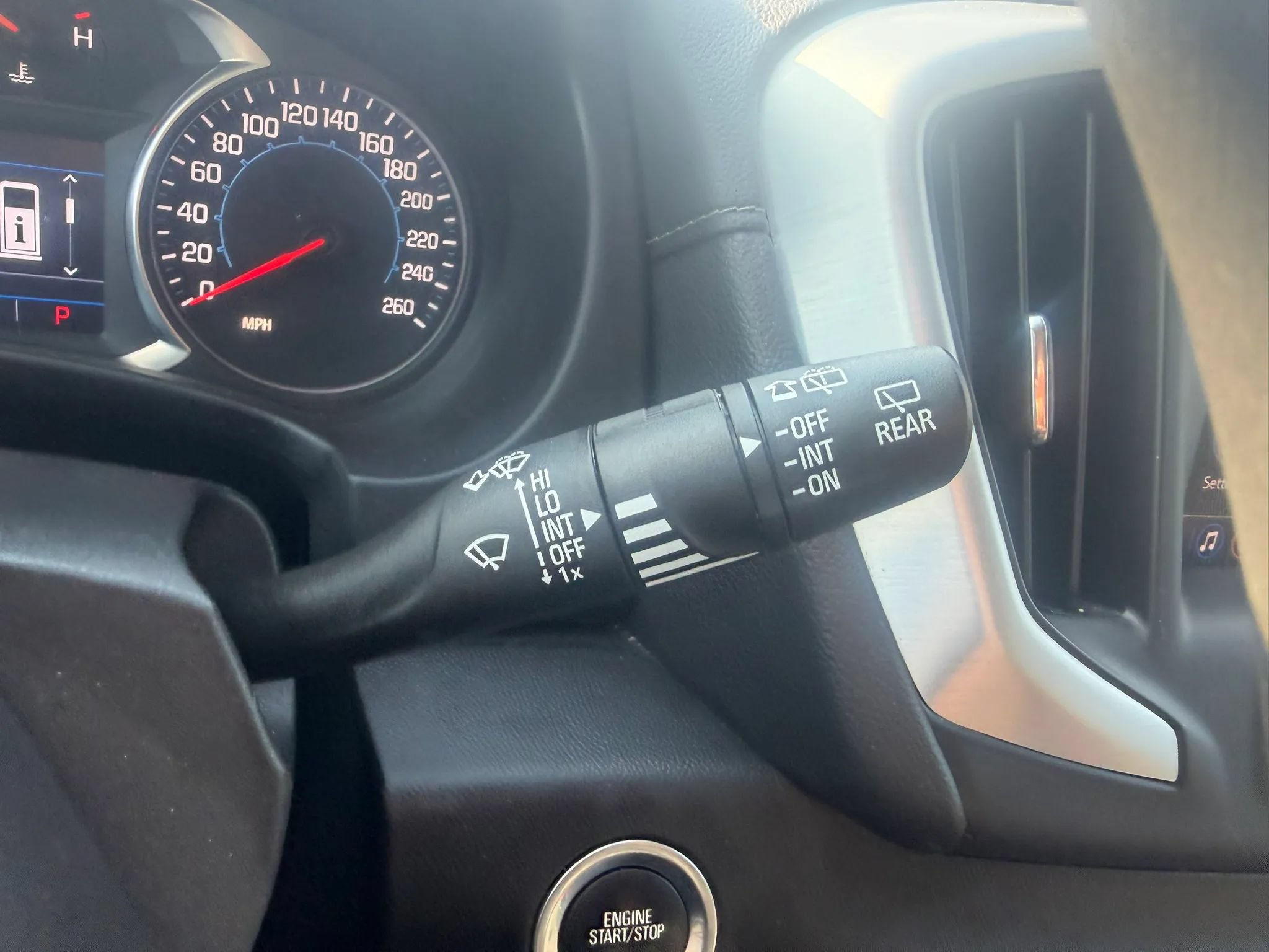 Used 2023 GMC Terrain SLE FWD image 15