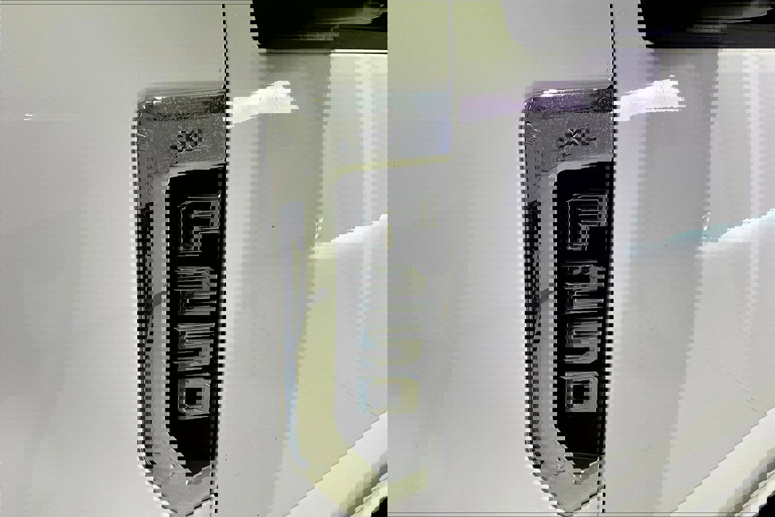 Used 2021 Ford F250 XL w/ Power Equipment Group image 24