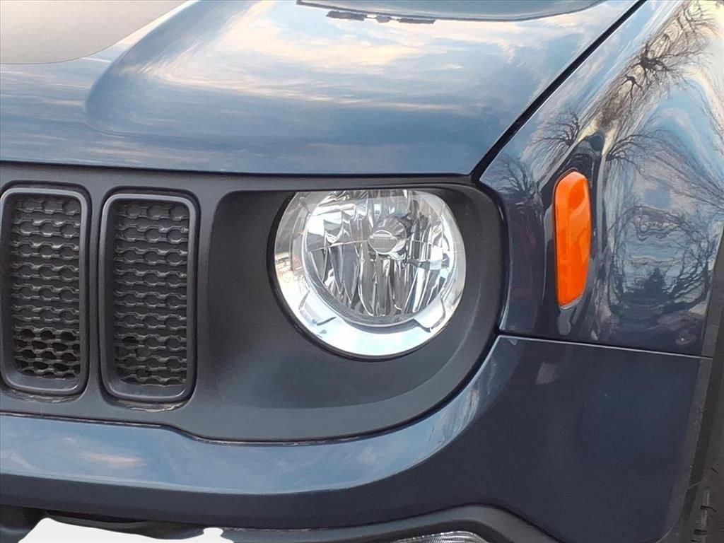 Used 2023 Jeep Renegade Trailhawk image 28