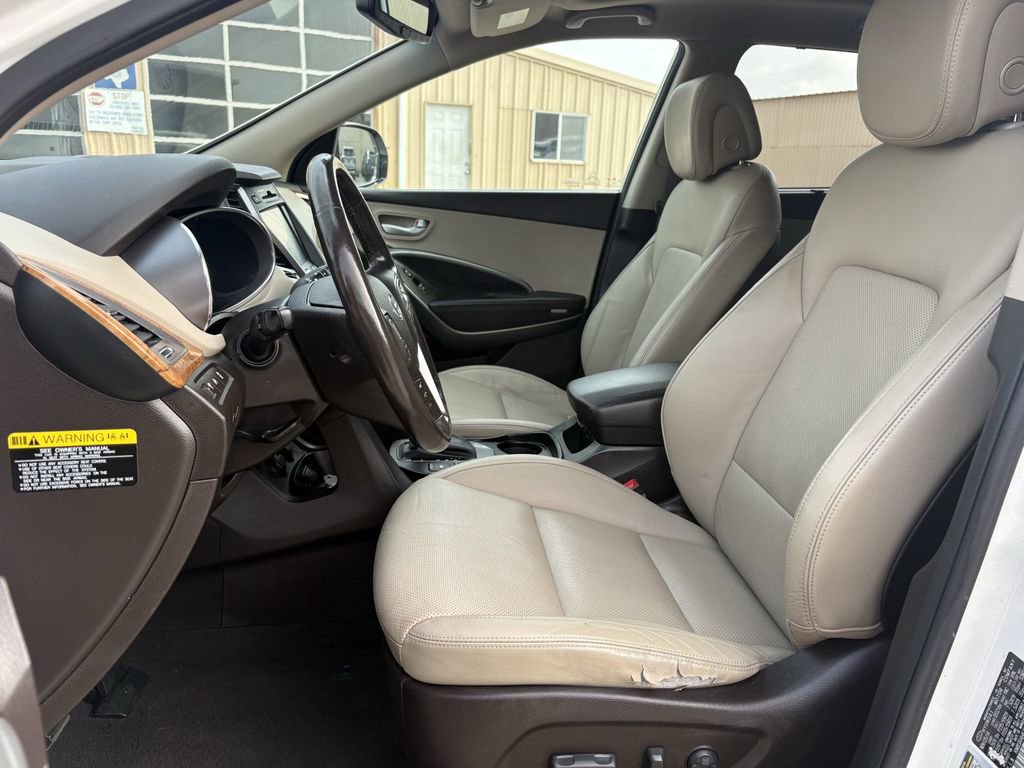 Used 2015 Hyundai Santa Fe Limited w/ Option Group 04 FWD image 12