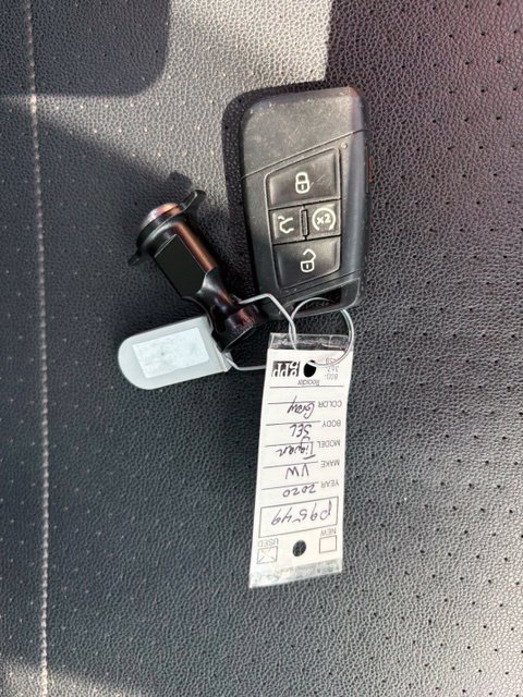 Used 2020 Volkswagen Tiguan SEL FWD image 6