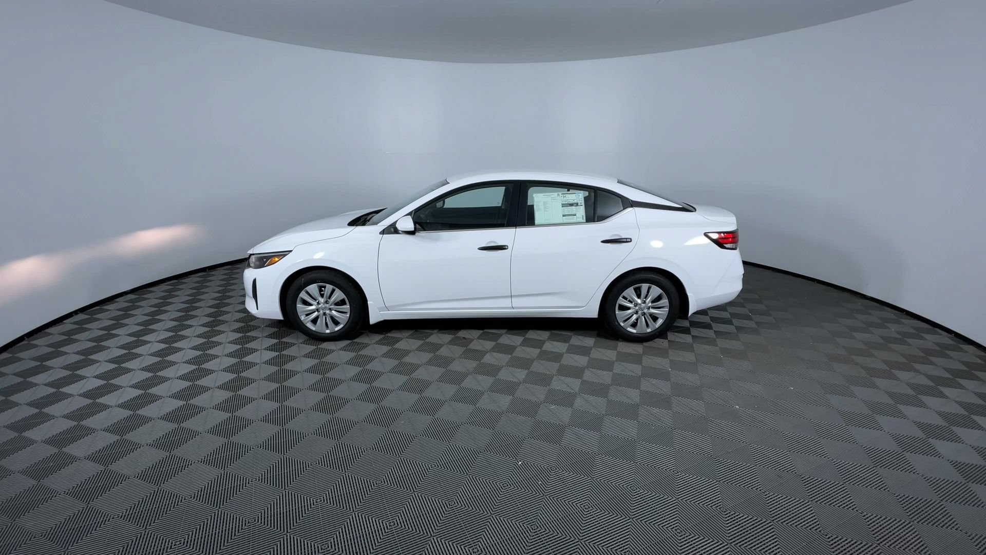 Certified 2025 Nissan Sentra S FWD image 5