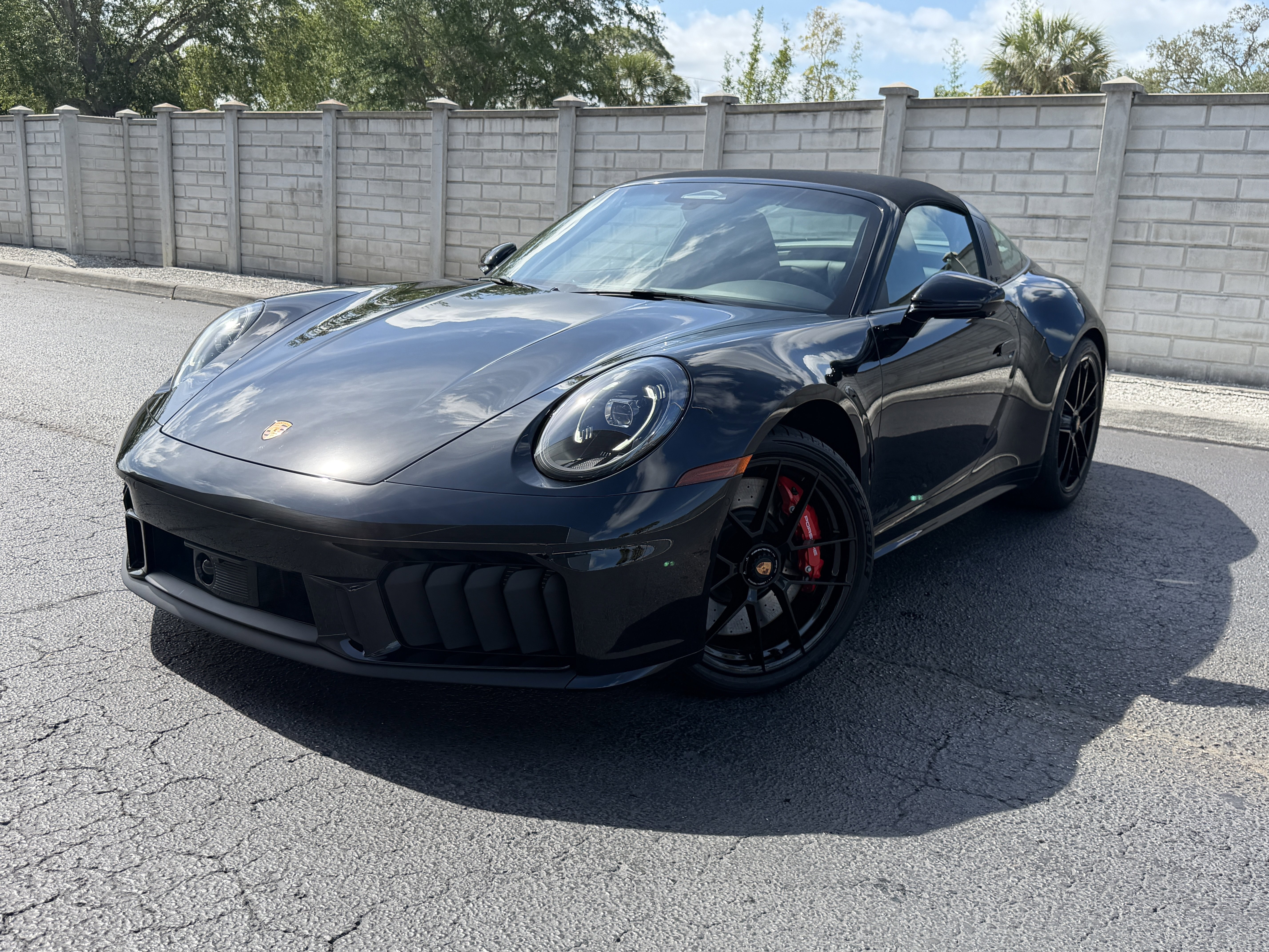Certified 2026 Porsche 911 Targa 4 GTS AWD/4WD image 1