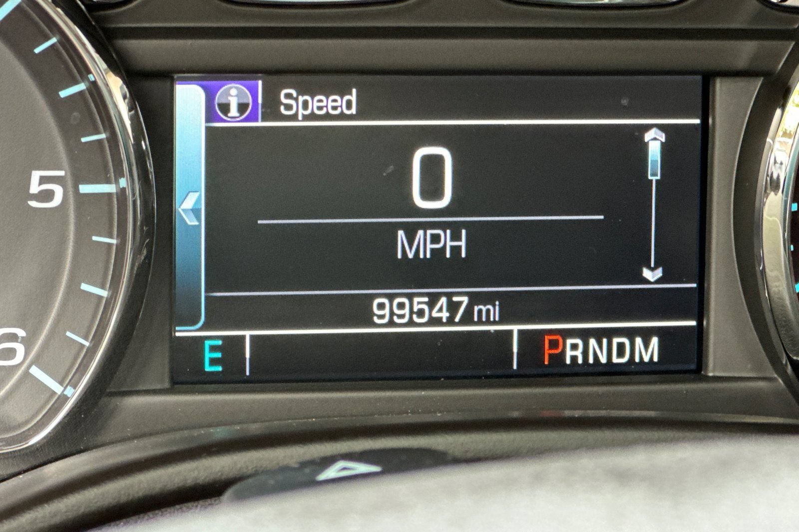 Used 2015 Chevrolet Tahoe LT RWD image 3