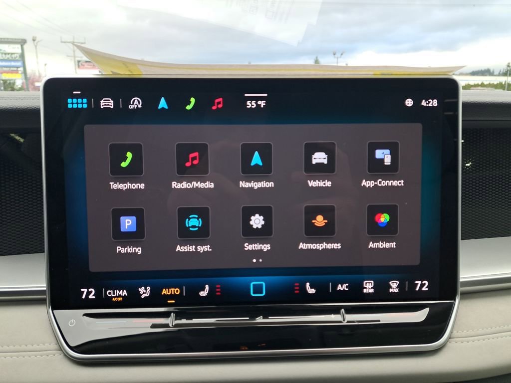 Used 2025 Volkswagen Tiguan SE image 24