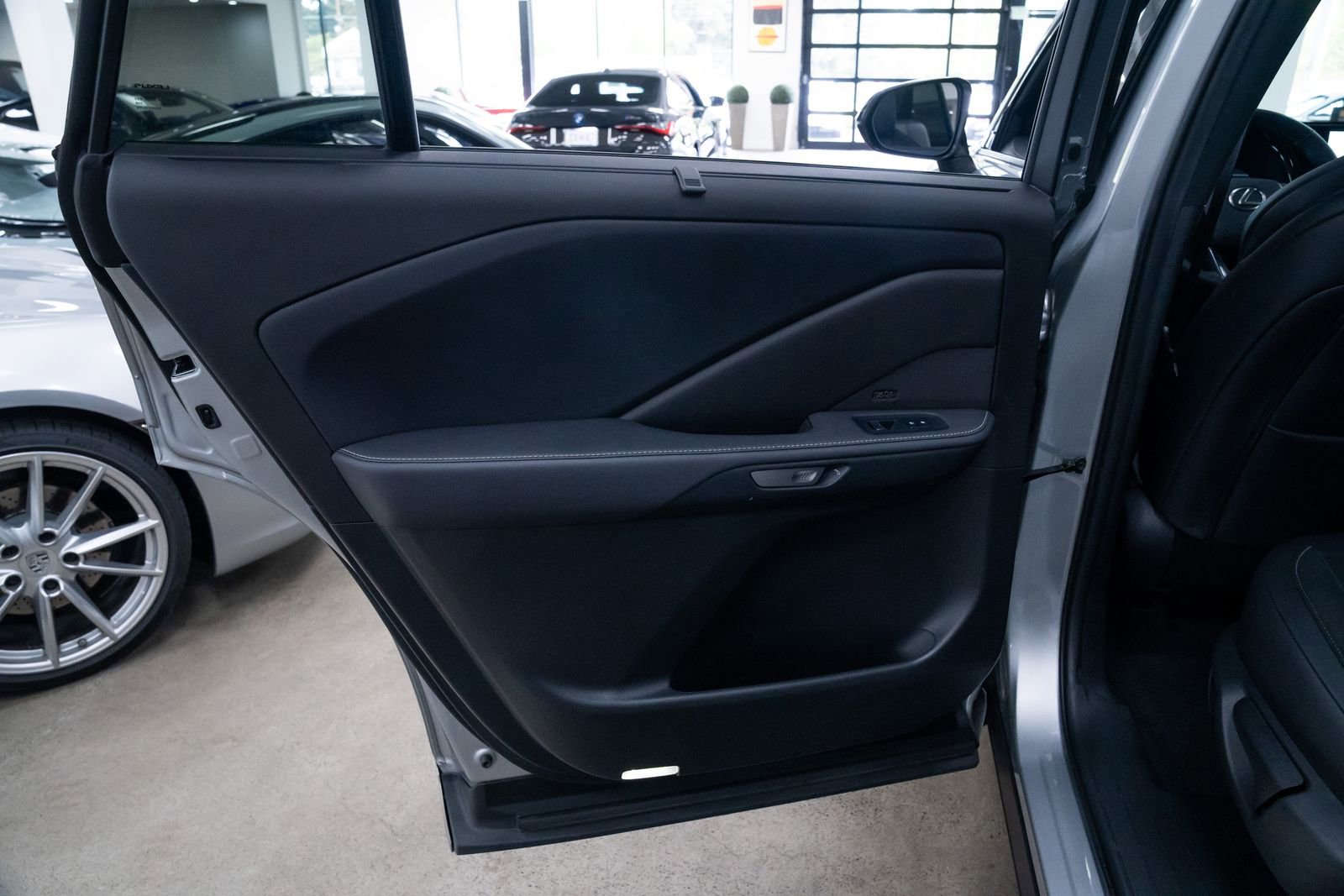 Used 2024 Lexus TX 500h AWD w/ Technology Package image 20