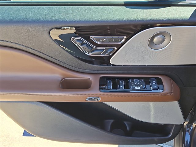 Used 2022 Lincoln Aviator Grand Touring w/ Equipment Group 301A image 18