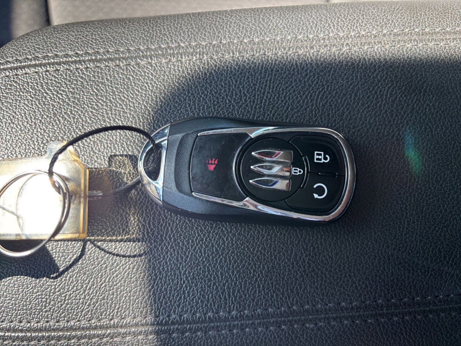 Used 2025 Buick Encore GX Preferred FWD image 23