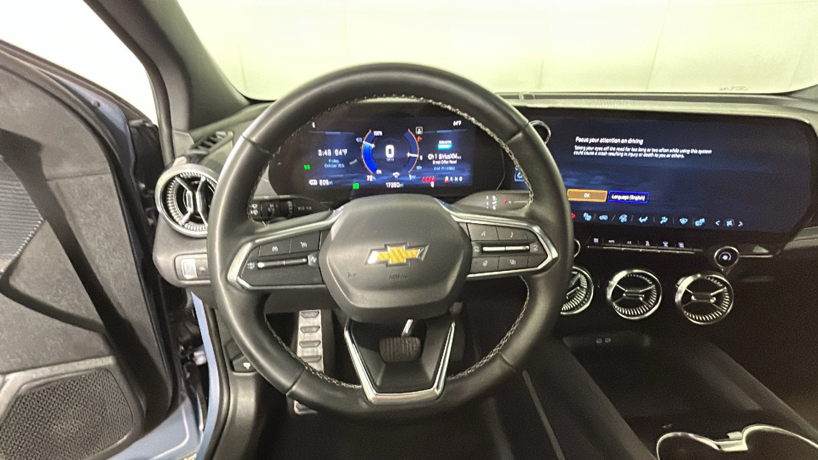 Used 2024 Chevrolet Blazer EV LT AWD/4WD image 18