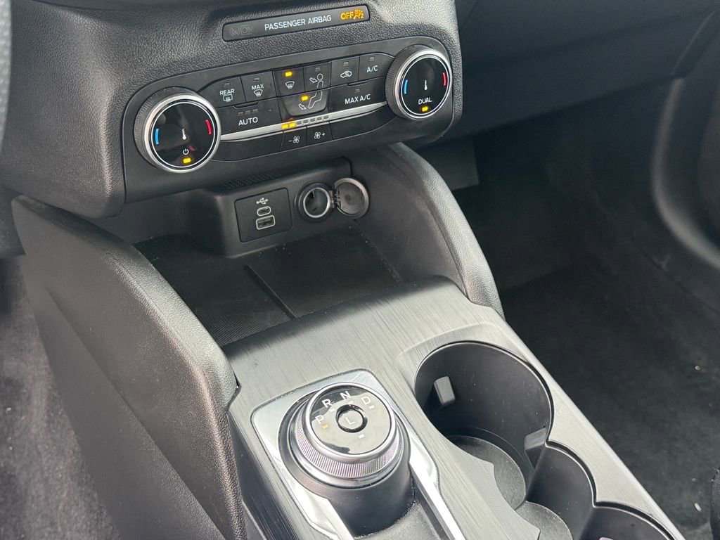 Used 2025 Ford Escape ST-Line image 21