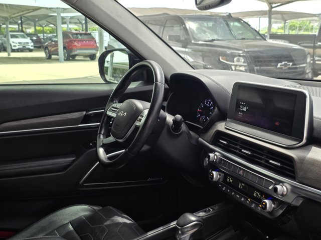 Used 2022 Kia Telluride SX w/ SX Prestige Package AWD/4WD image 12