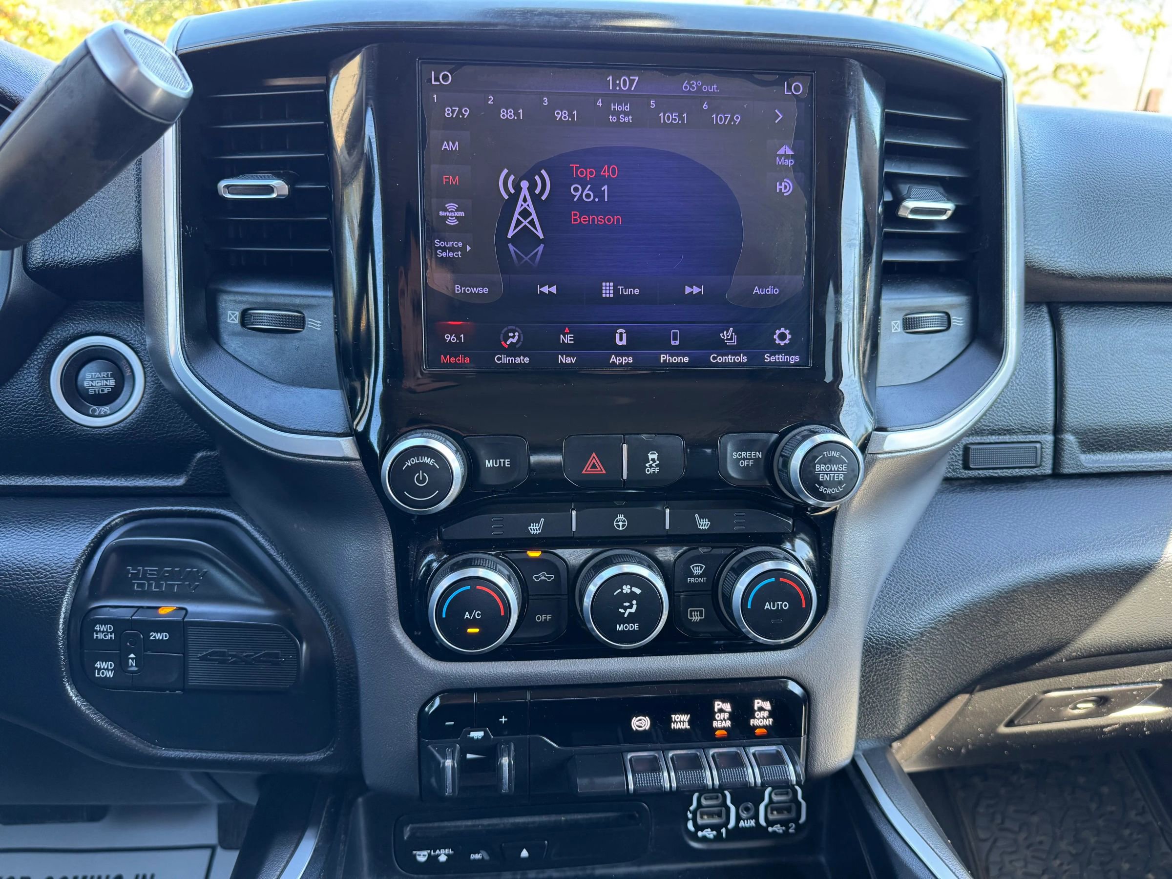 Used 2019 RAM 3500 Lone Star image 25