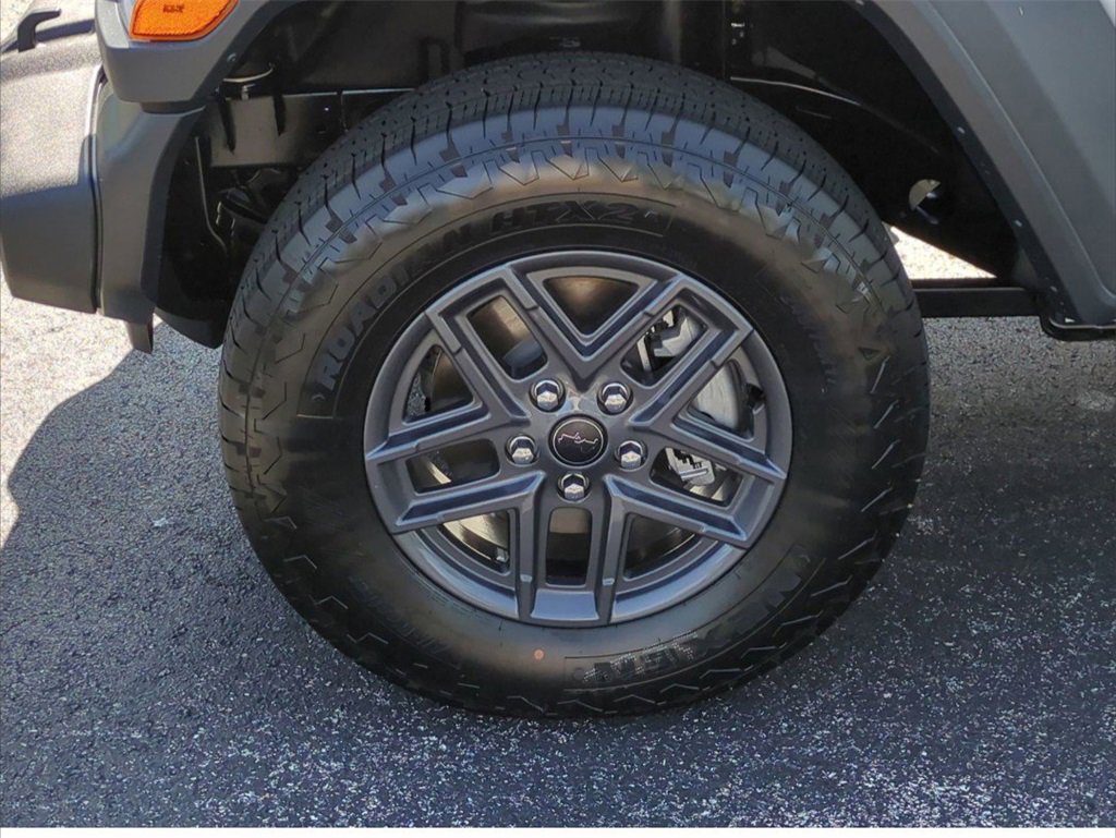 New 2025 Jeep Wrangler Sport S image 30