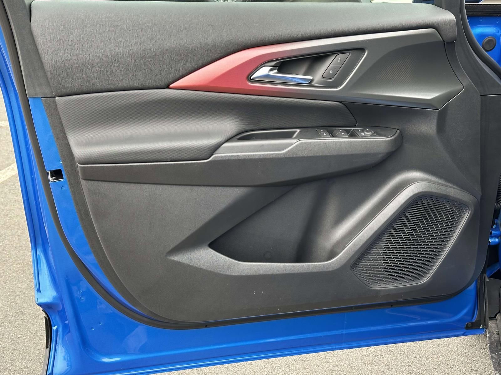 New 2026 Chevrolet Equinox EV RS image 18