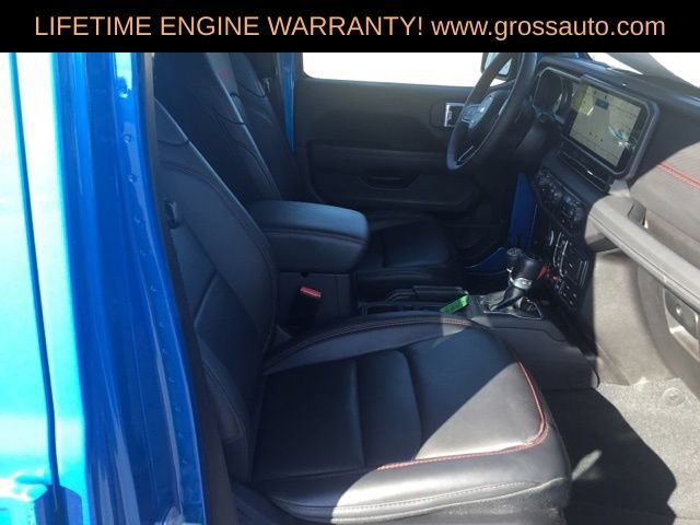 Used 2024 Jeep Gladiator Rubicon w/ Technology Group AWD/4WD image 15