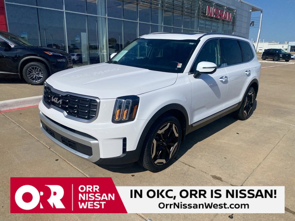 Used 2024 Kia Telluride S w/ S Sunroof Package