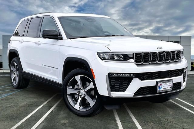 New 2026 Jeep Grand Cherokee Limited w/ Luxury Tech Group II image 14