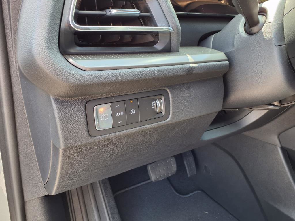 New 2026 Chevrolet Traverse LT w/ Driver Confidence Package image 11