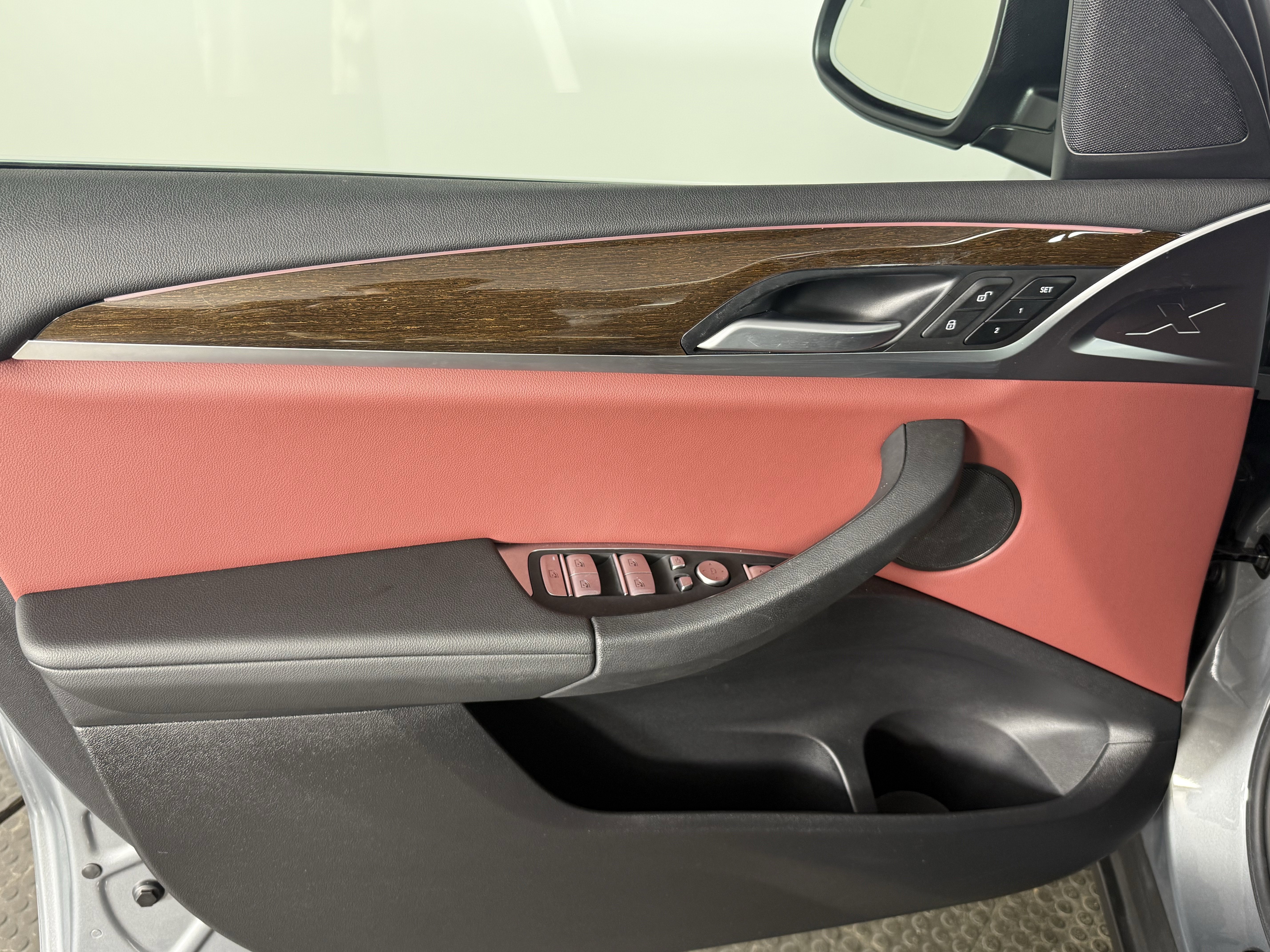 Certified 2024 BMW X3 xDrive30i w/ Premium Package image 10