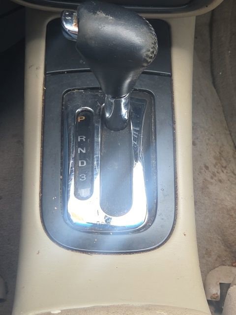 Used 2002 Lincoln Continental FWD image 31
