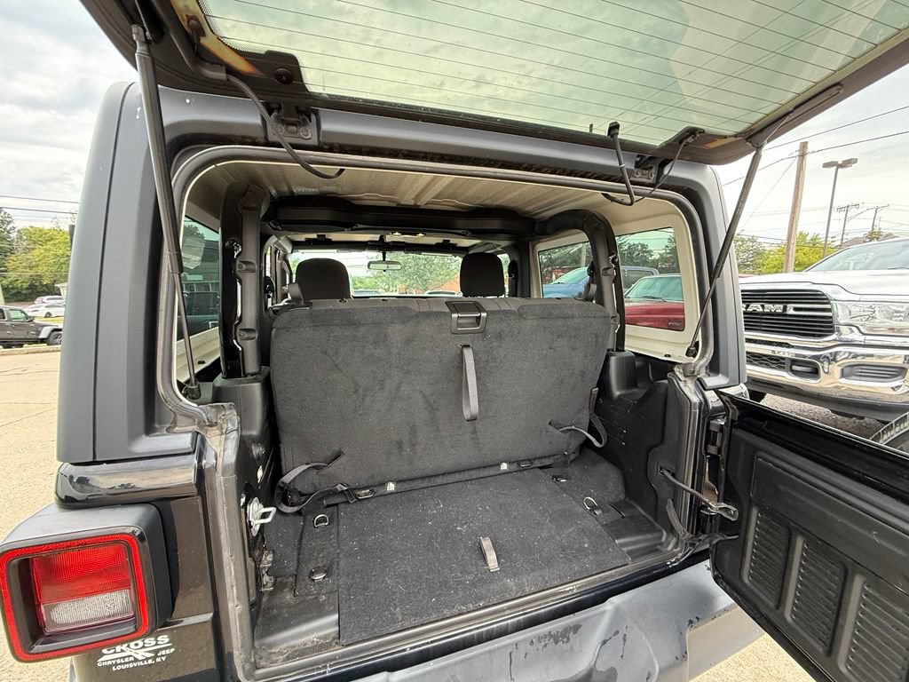 Used 2019 Jeep Wrangler Sport AWD/4WD image 25